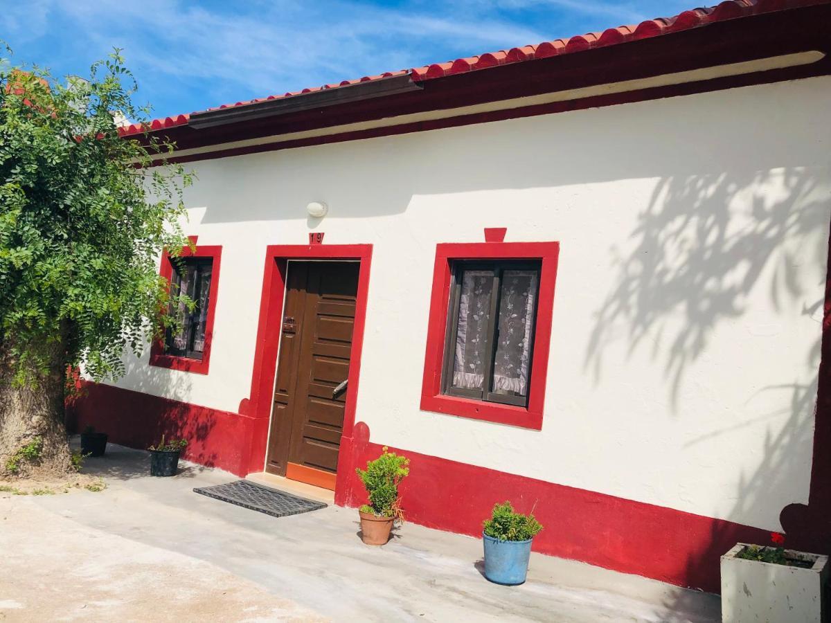 Mae Home Carril Caldas Da Rainha Buitenkant foto